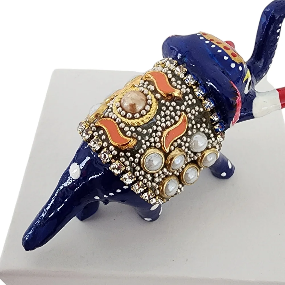 Standing Mini Elephant: strength, stability, grounding - hand painted figure - Picture 7 of 16